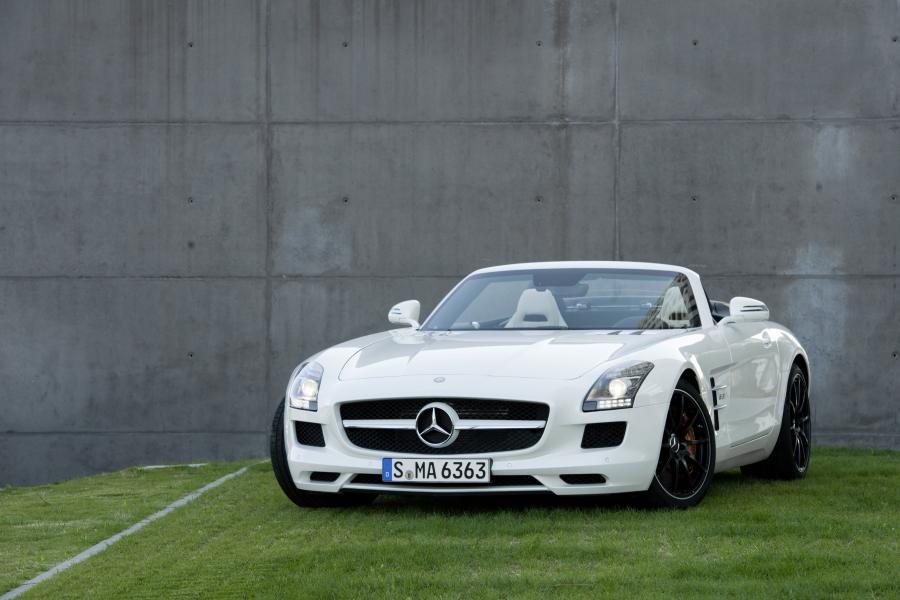  Mercedes-Benz SLS AMG Roadster 2011 года  (фото 124 из 183)